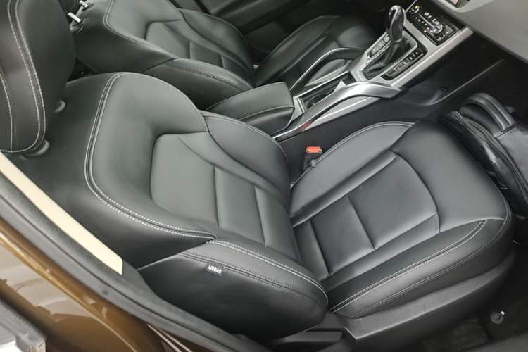 Used Geely Auto Emgrand X7 Sport 2016 1.8TD Automatic Smart Model Right Front Seat