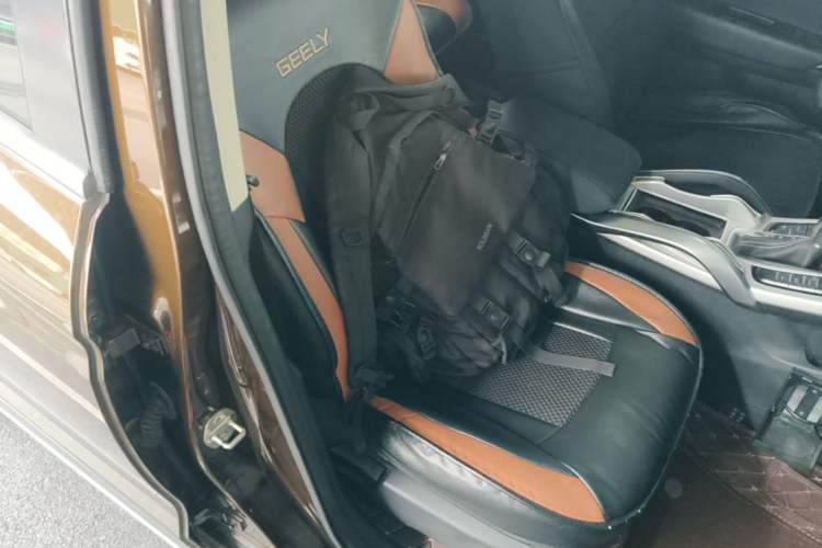 Used Geely Auto Emgrand X7 Sport 2016 1.8TD Automatic Smart Model Right Front Seat