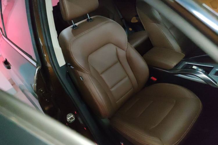 Used Geely Auto Emgrand X7 Sport 2016 1.8TD Automatic ZhiZun Version Right Front Seat