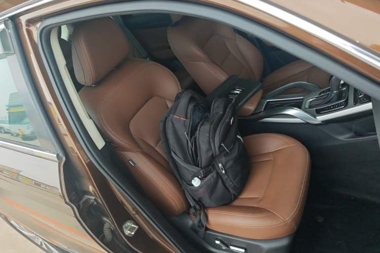 Used Geely Auto Emgrand X7 Sport 2016 1.8TD Automatic ZhiZun Version Right Front Seat