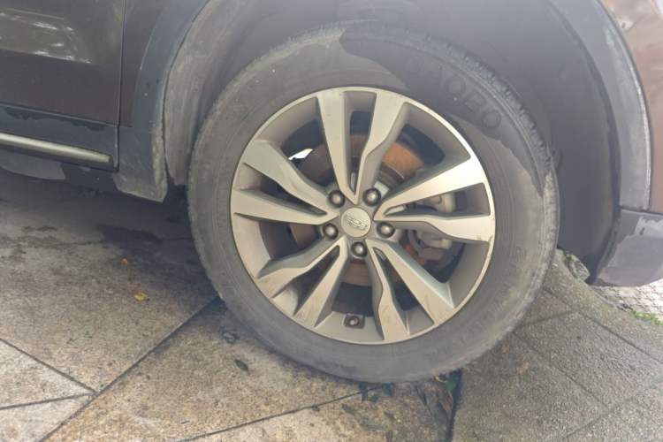 Used Geely Auto Emgrand X7 Sport 2016 1.8TD Automatic Smart Model Right Front Wheel Hub