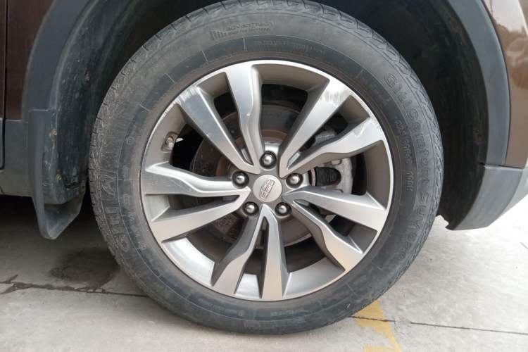 Used Geely Auto Emgrand X7 Sport 2016 2.0L Manual ZhiShang Version Right Front Wheel Hub