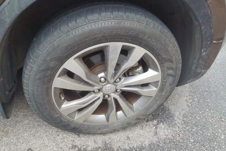 Used Geely Auto Emgrand X7 Sport 2016 1.8TD Automatic ZhiZun Version Right Front Wheel Hub