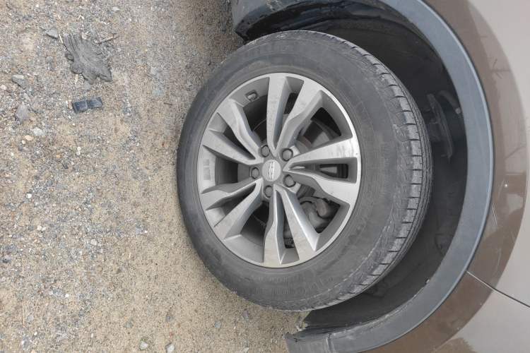 Used Geely Auto Emgrand X7 Sport 2016 2.0L Manual Smart Connect Version Right Front Wheel Hub