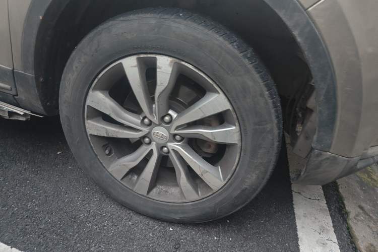 Used Geely Auto Emgrand X7 Sport 2016 2.0L Manual ZhiShang Version Right Front Wheel Hub