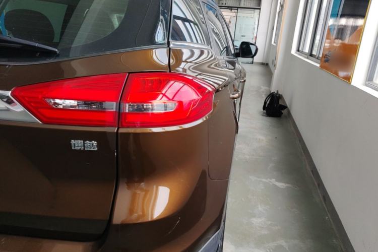 Used Geely Auto Emgrand X7 Sport 2016 1.8TD Automatic ZhiZun Version Right Rear Taillight