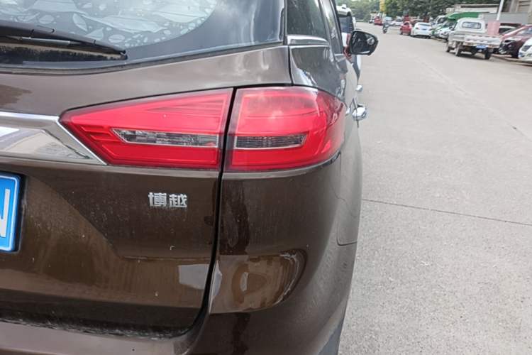 Used Geely Auto Emgrand X7 Sport 2016 1.8TD Automatic ZhiZun Version Right Rear Taillight