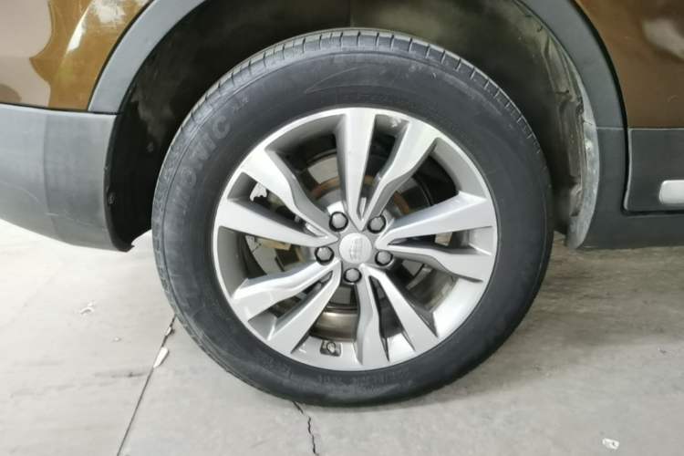 Used Geely Auto Emgrand X7 Sport 2016 1.8TD Automatic Smart Connectivity Version Right Rear Wheel Hub