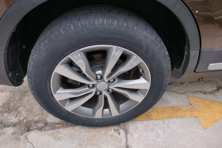 Used Geely Auto Emgrand X7 Sport 2016 1.8TD Automatic All-Wheel-Drive ZhiZun Edition Right Rear Wheel Hub