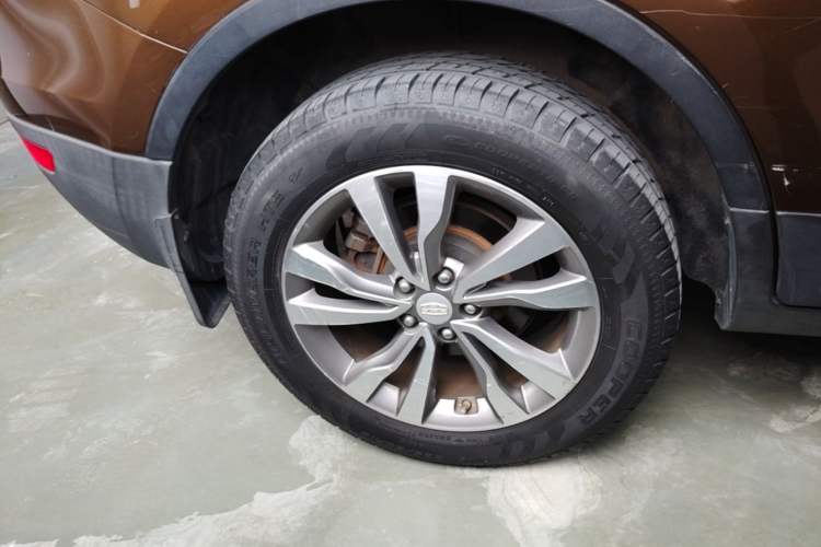 Used Geely Auto Emgrand X7 Sport 2016 1.8TD Automatic ZhiZun Version Right Rear Wheel Hub