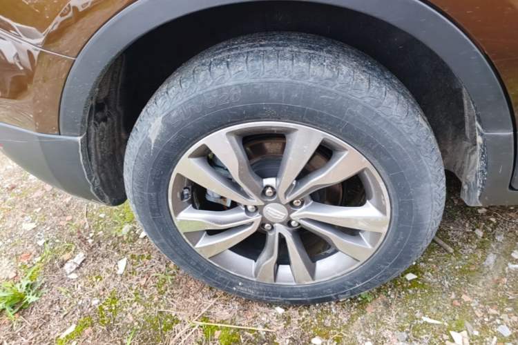 Used Geely Auto Emgrand X7 Sport 2016 2.0L Manual Smart Connect Version Right Rear Wheel Hub
