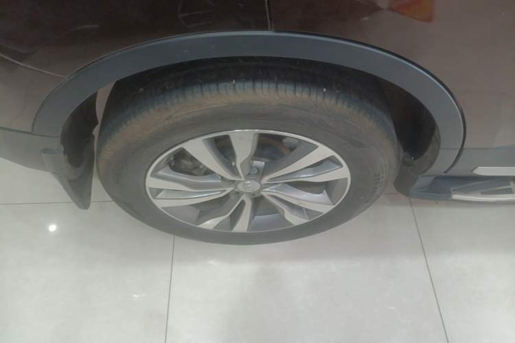 Used Geely Auto Emgrand X7 Sport 2016 1.8TD Automatic Smart Model Right Rear Wheel Hub