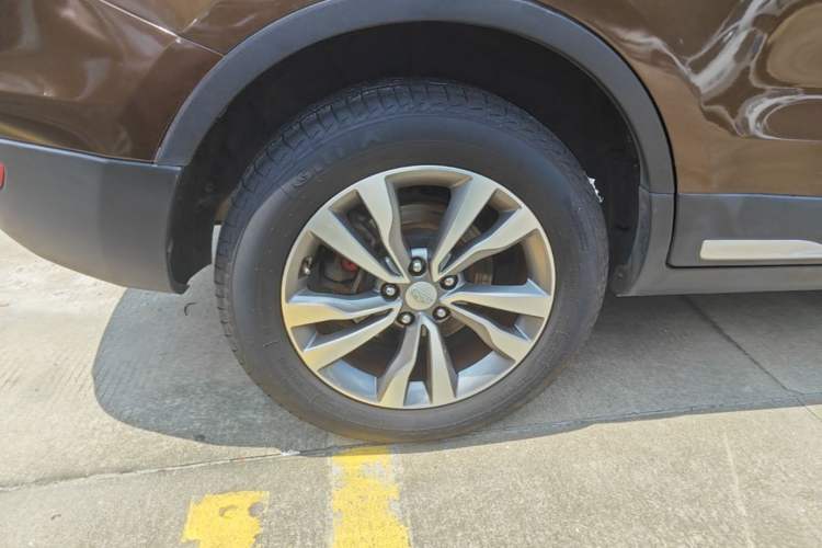 Used Geely Auto Emgrand X7 Sport 2016 1.8TD Automatic Smart Model Right Rear Wheel Hub