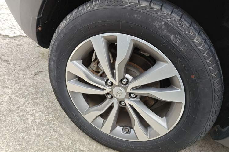 Used Geely Auto Emgrand X7 Sport 2016 1.8TD Manual ZhiShang Model Right Rear Wheel Hub