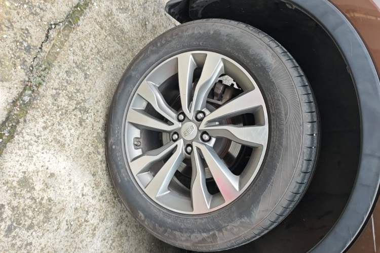 Used Geely Auto Emgrand X7 Sport 2016 1.8TD Automatic ZhiZun Version Right Rear Wheel Hub