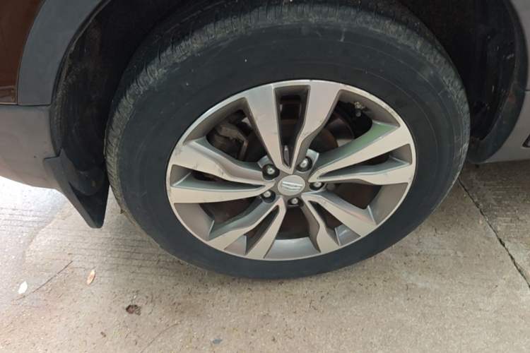 Used Geely Auto Emgrand X7 Sport 2016 1.8TD Automatic Smart Model Right Rear Wheel Hub