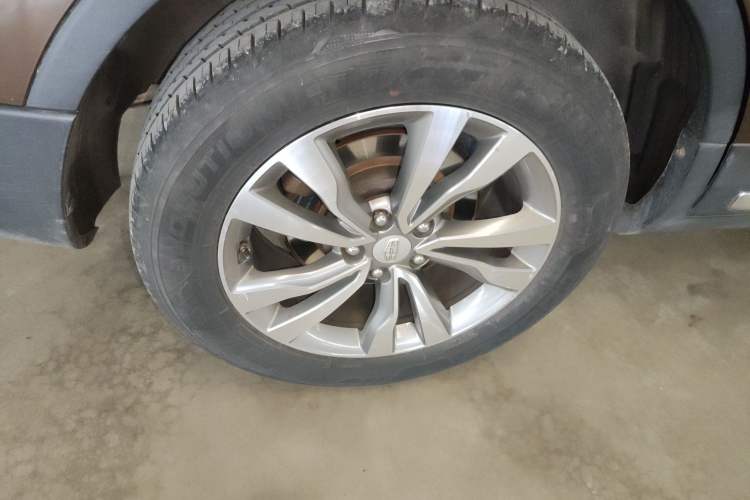 Used Geely Auto Emgrand X7 Sport 2016 1.8TD Automatic ZhiZun Version Right Rear Wheel Hub