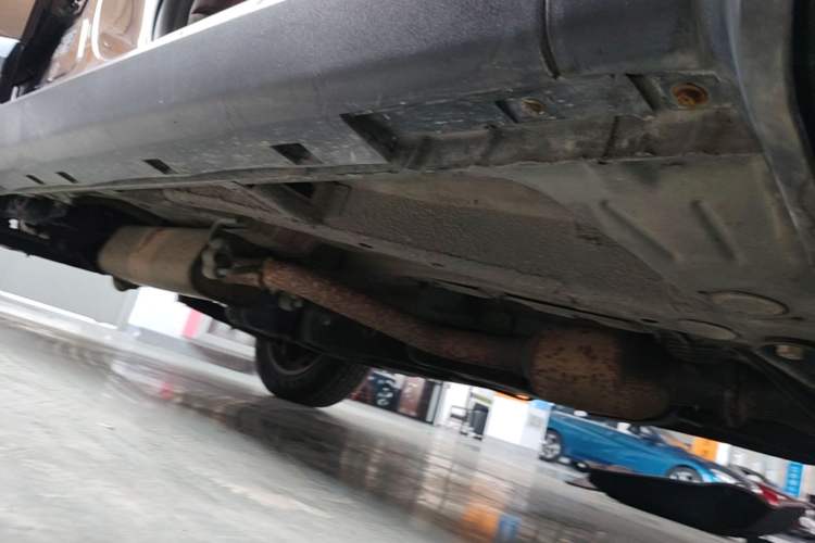 Used Geely Auto Emgrand X7 Sport 2016 1.8TD Automatic ZhiZun Version Right Side Sill