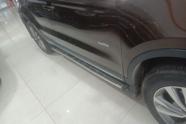 Used Geely Auto Emgrand X7 Sport 2016 1.8TD Automatic Smart Model Right Side Sill