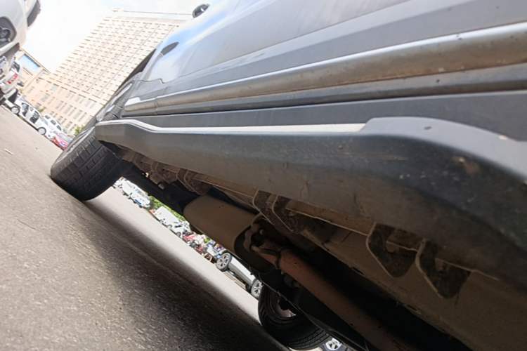 Used Geely Auto Emgrand X7 Sport 2016 1.8TD Automatic ZhiZun Version Right Side Sill