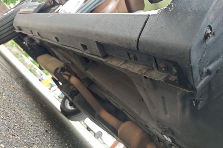 Used Geely Auto Emgrand X7 Sport 2016 1.8TD Automatic ZhiZun Version Right Side Sill