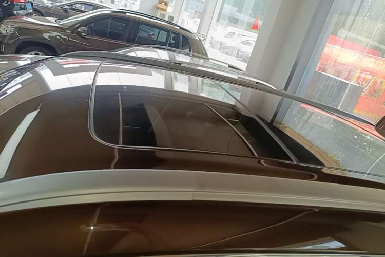 Used Geely Auto Emgrand X7 Sport 2016 1.8TD Automatic Smart Model Roof