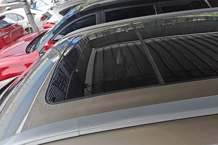 Used Geely Auto Emgrand X7 Sport 2016 2.0L Manual Smart Connect Version Roof