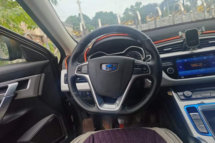 Used Geely Auto Emgrand X7 Sport 2016 2.0L Manual ZhiShang Version Steering Wheel