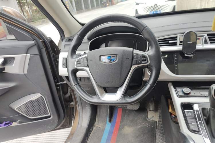 Used Geely Auto Emgrand X7 Sport 2016 1.8TD Automatic Smart Model Steering Wheel