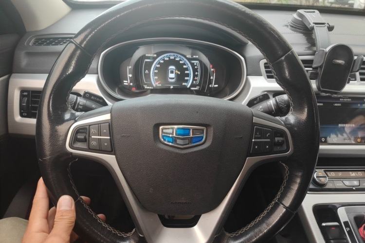 Used Geely Auto Emgrand X7 Sport 2016 1.8TD Automatic Smart Model Steering Wheel