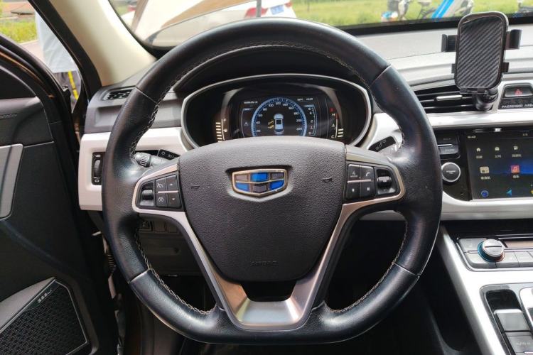 Used Geely Auto Emgrand X7 Sport 2016 1.8TD Automatic Smart Model Steering Wheel