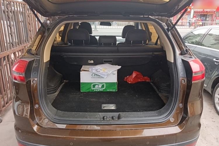 Used Geely Auto Emgrand X7 Sport 2016 2.0L Manual ZhiShang Version Trunk