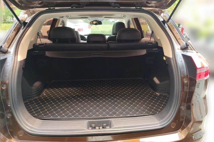 Used Geely Auto Emgrand X7 Sport 2016 1.8TD Automatic Smart Model Trunk