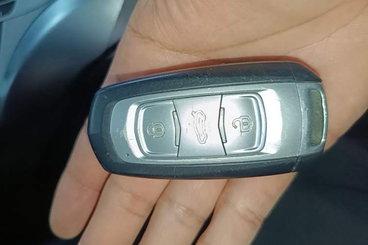 Used Geely Auto Emgrand X7 Sport 2016 1.8TD Automatic Smart Model Vehicle Key