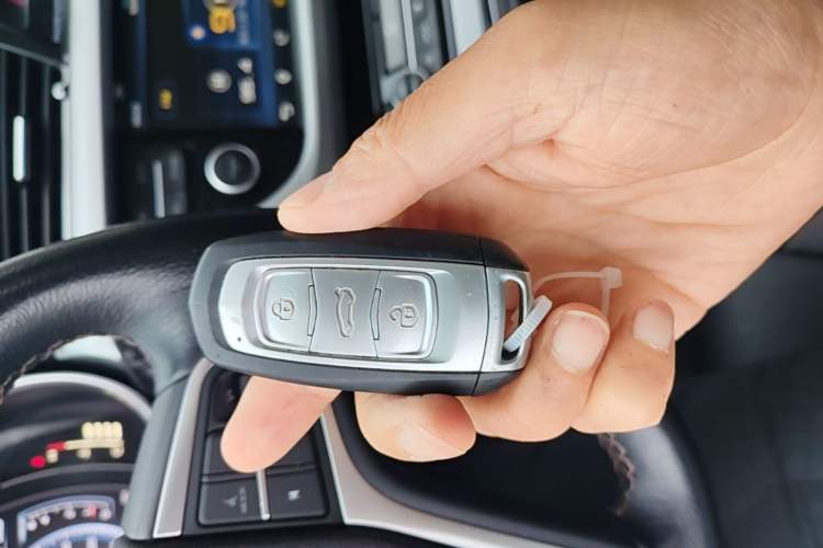 Used Geely Auto Emgrand X7 Sport 2016 1.8TD Automatic Smart Model Vehicle Key