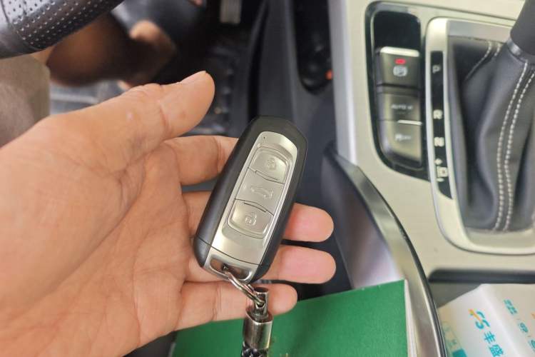 Used Geely Auto Emgrand X7 Sport 2016 1.8TD Automatic Smart Model Vehicle Key