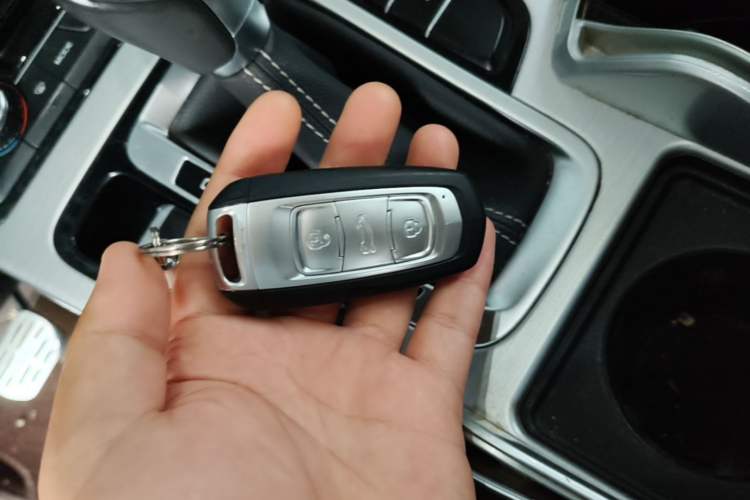 Used Geely Auto Emgrand X7 Sport 2016 1.8TD Automatic Smart Model Vehicle Key