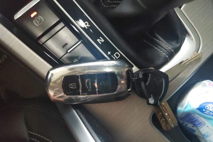 Used Geely Auto Emgrand X7 Sport 2016 1.8TD Automatic ZhiShang Model Vehicle Key