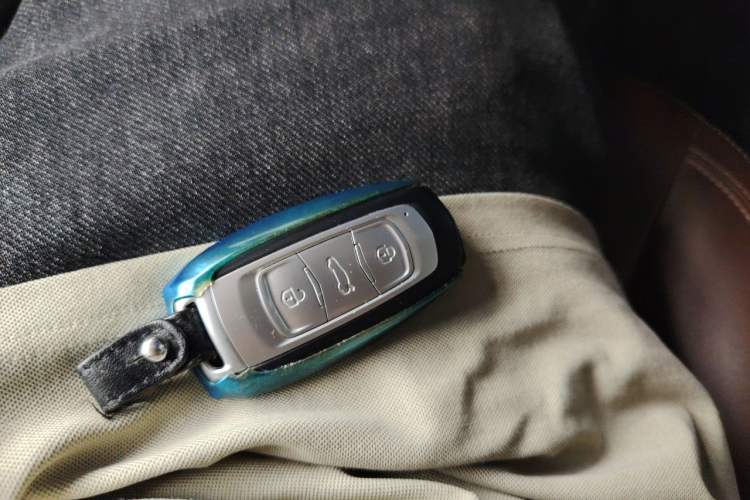 Used Geely Auto Emgrand X7 Sport 2016 1.8TD Automatic ZhiZun Version Vehicle Key