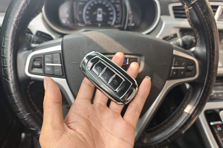 Used Geely Auto Emgrand X7 Sport 2016 1.8TD Automatic ZhiZun Version Vehicle Key