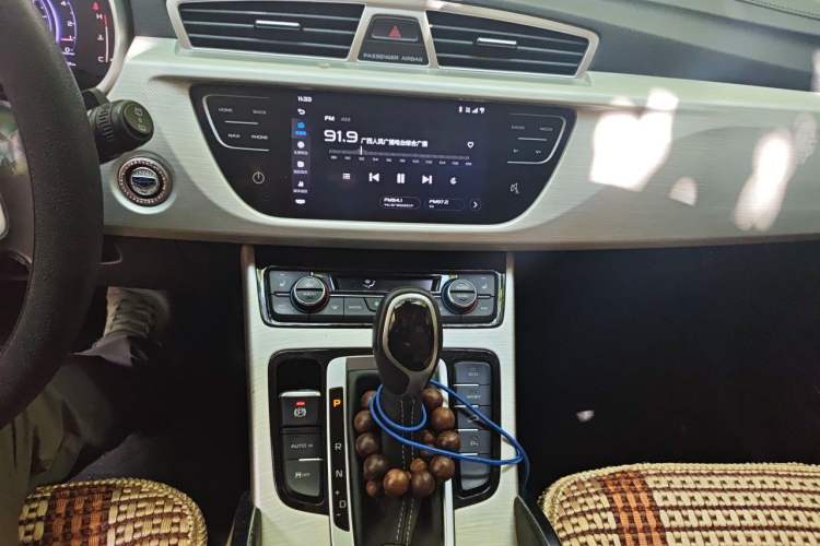 Used Geely Auto Emgrand X7 Sport 2016 1.8TD Automatic Smart Model Audio And AC Panel