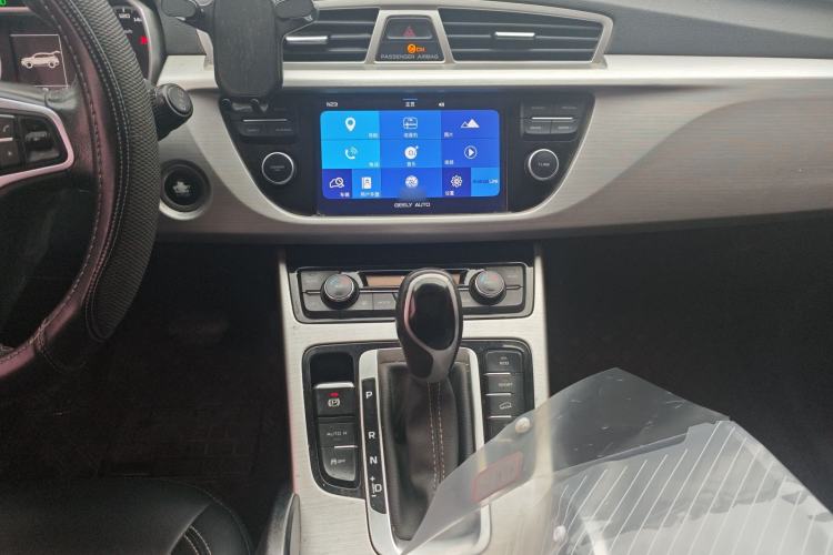 Used Geely Auto Emgrand X7 Sport 2016 1.8TD Automatic ZhiShang Model Audio And AC Panel