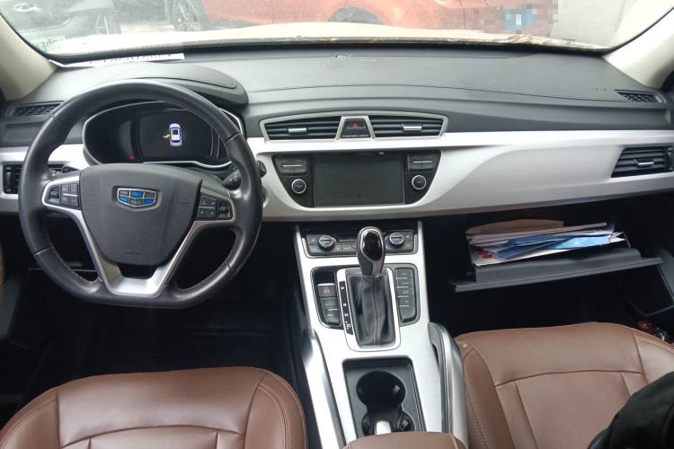 Used Geely Auto Emgrand X7 Sport 2016 1.8TD Automatic ZhiZun Version Center Console