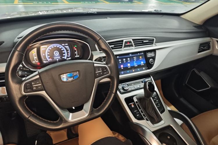 Used Geely Auto Emgrand X7 Sport 2016 1.8TD Automatic ZhiZun Version Center Console