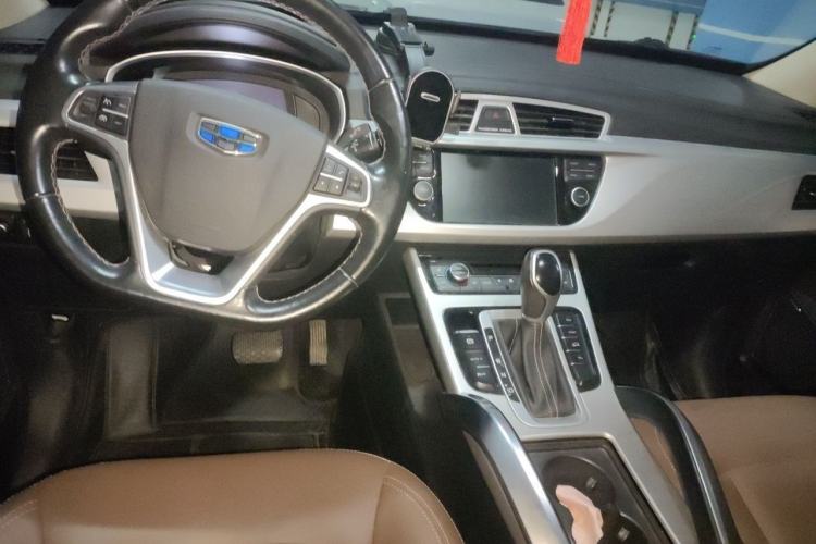 Used Geely Auto Emgrand X7 Sport 2016 1.8TD Automatic ZhiZun Version Center Console