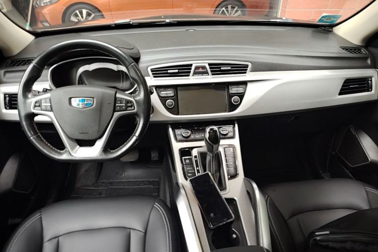 Used Geely Auto Emgrand X7 Sport 2016 1.8TD Automatic Smart Model Center Console