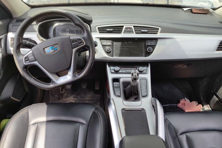 Used Geely Auto Emgrand X7 Sport 2016 2.0L Manual Smart Connect Version Center Console