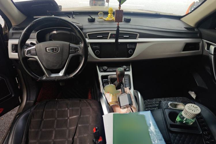 Used Geely Auto Emgrand X7 Sport 2016 2.0L Manual Smart Connect Version Center Console