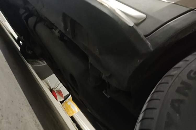 Used Geely Auto Emgrand X7 Sport 2016 1.8TD Automatic ZhiZun Version Chassis Rear Left