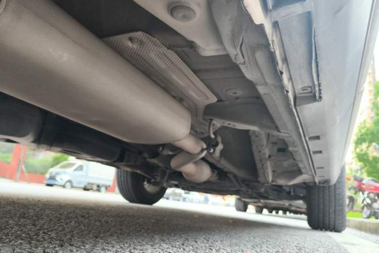 Used Geely Auto Emgrand X7 Sport 2016 2.0L Manual Smart Connect Version Chassis Rear Right